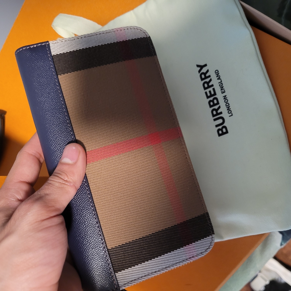 Burberry Checkered Womens Wallet